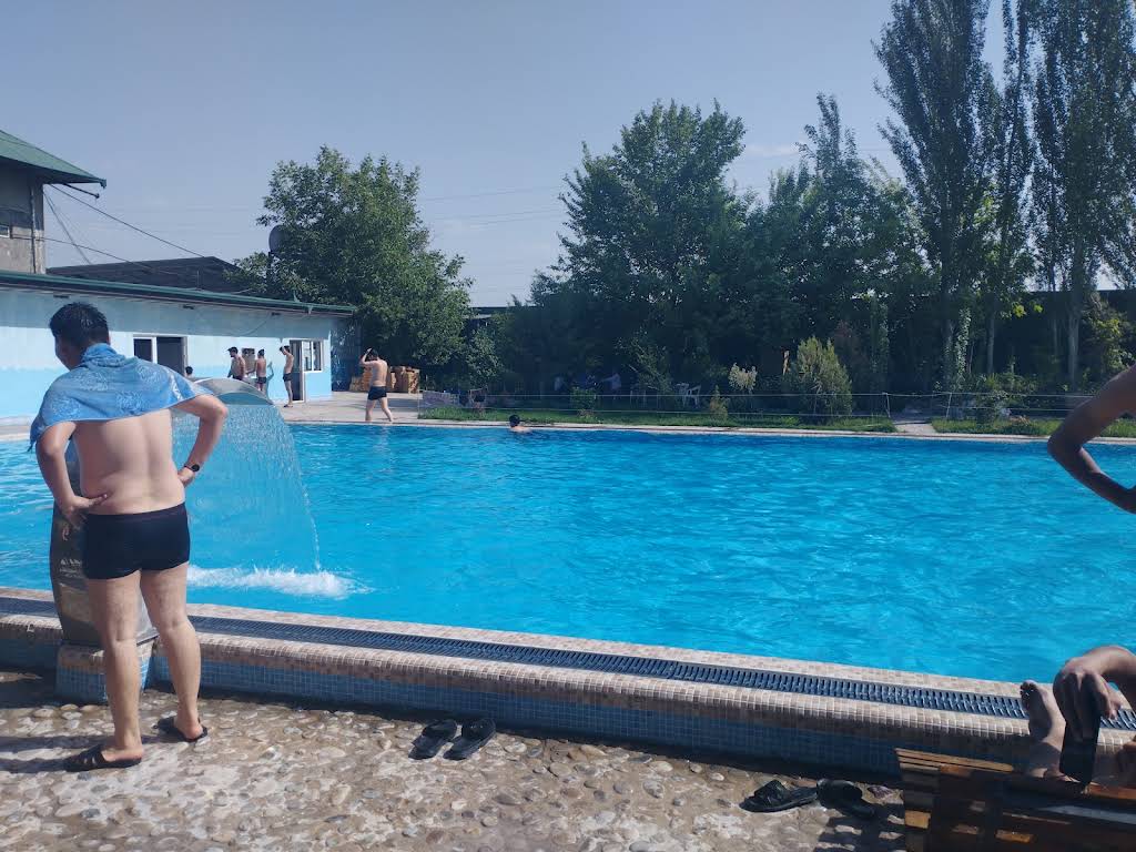 Бассейн у Яккабага