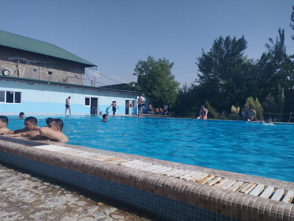 Бассейн у Яккабага 3
