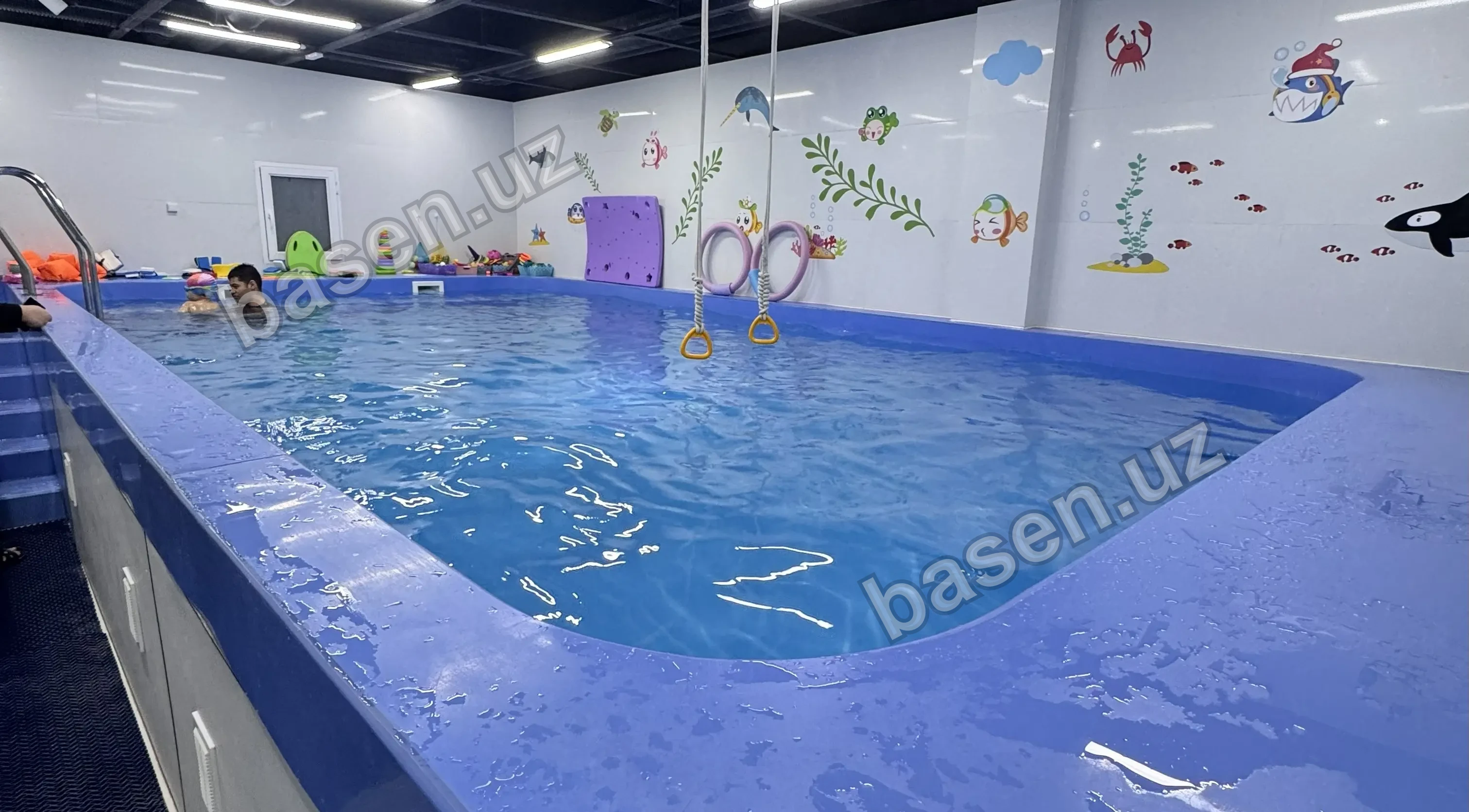 Born2swim — филиал «Дружба Народов»