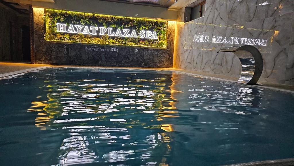 Hayat Plaza Hotel & Spa 5