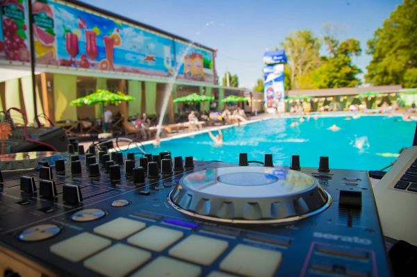 Malibu Sun Club