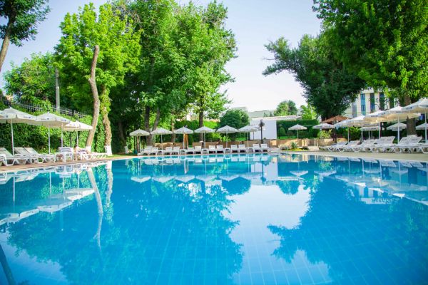 Aqua Bar при отеле Radisson