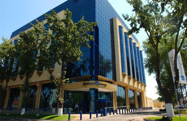 Aqua Bar при отеле Radisson Blu Tashkent 4