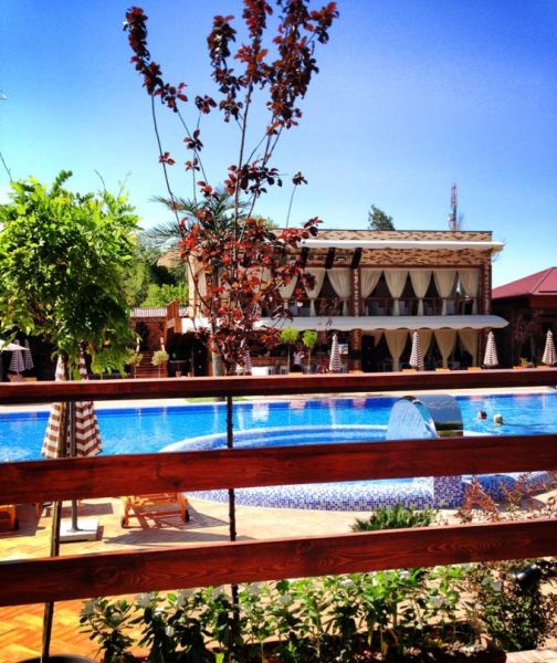Три пальмы — Three Palms Beach Club 3