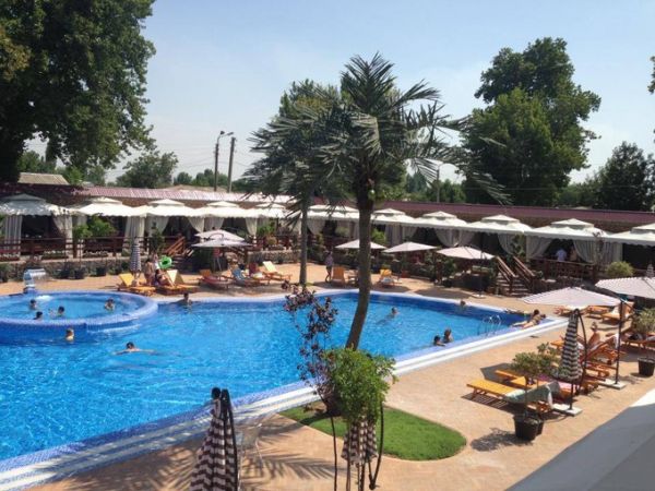 Три пальмы — Three Palms Beach Club 4